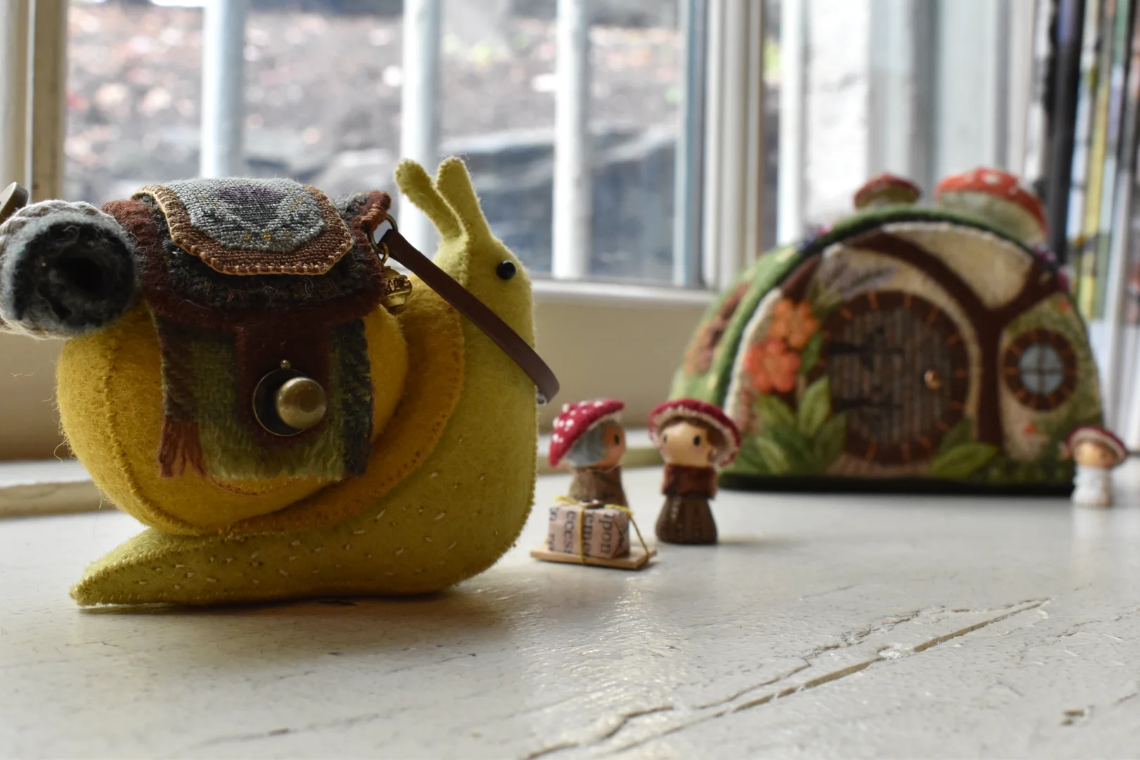 Snail and Cottage